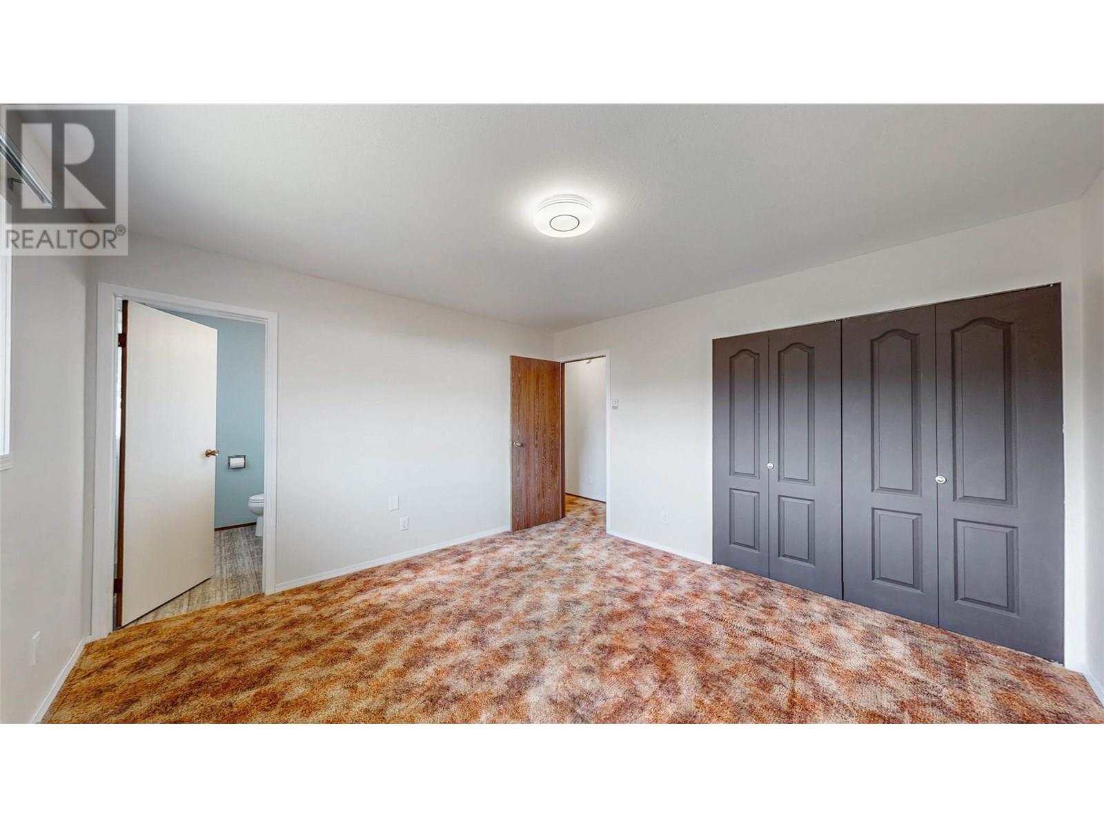 5843 Okanagan Street, Oliver