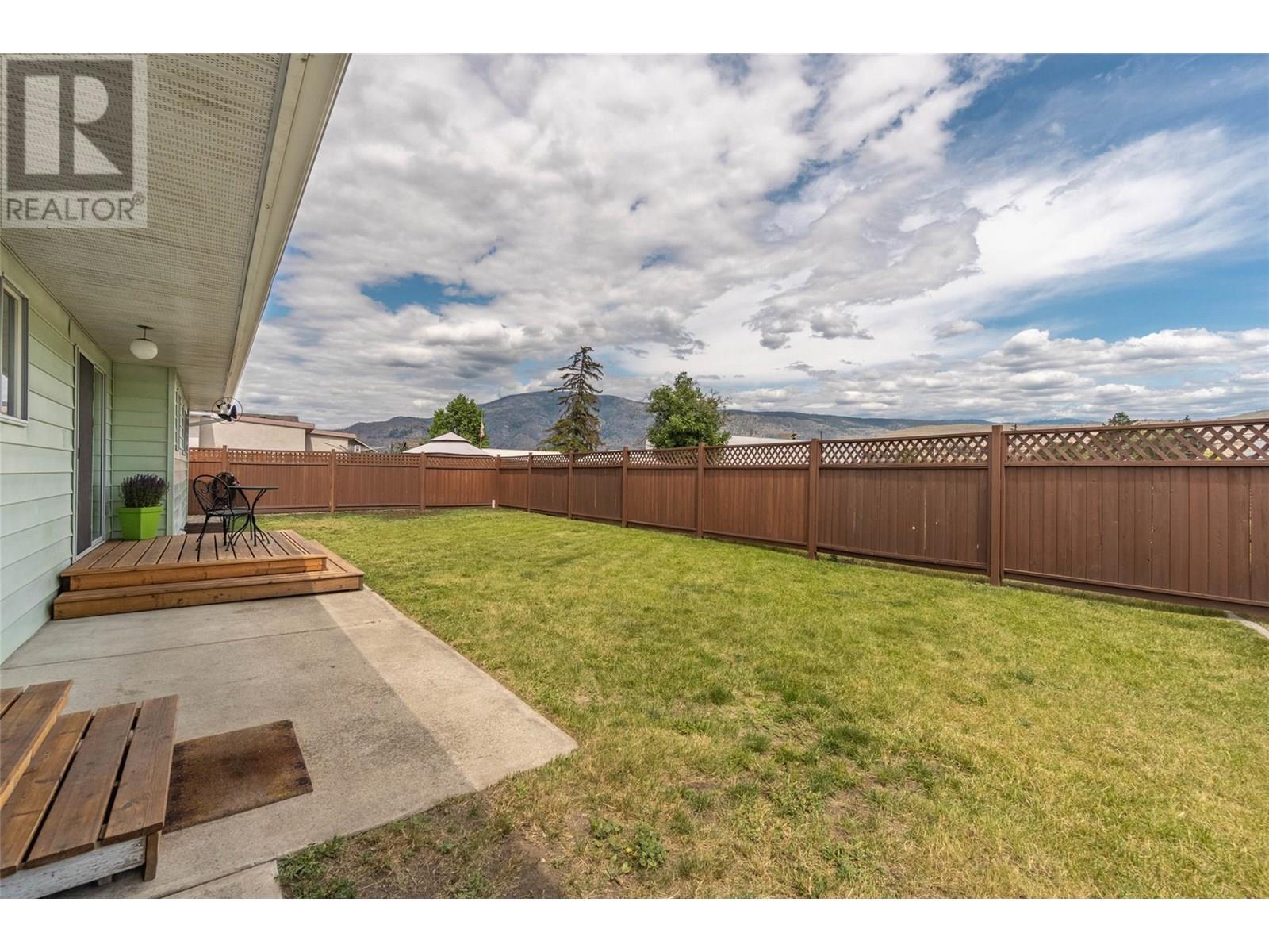 5843 Okanagan Street, Oliver