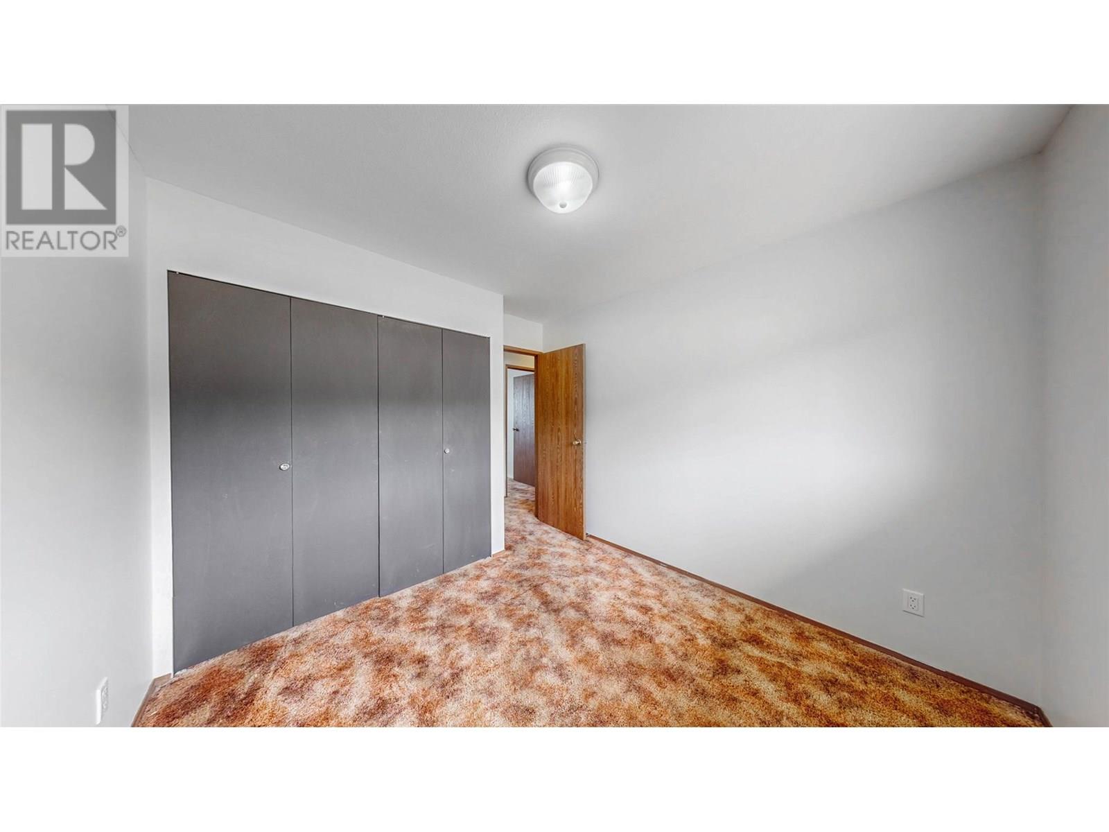 5843 Okanagan Street, Oliver
