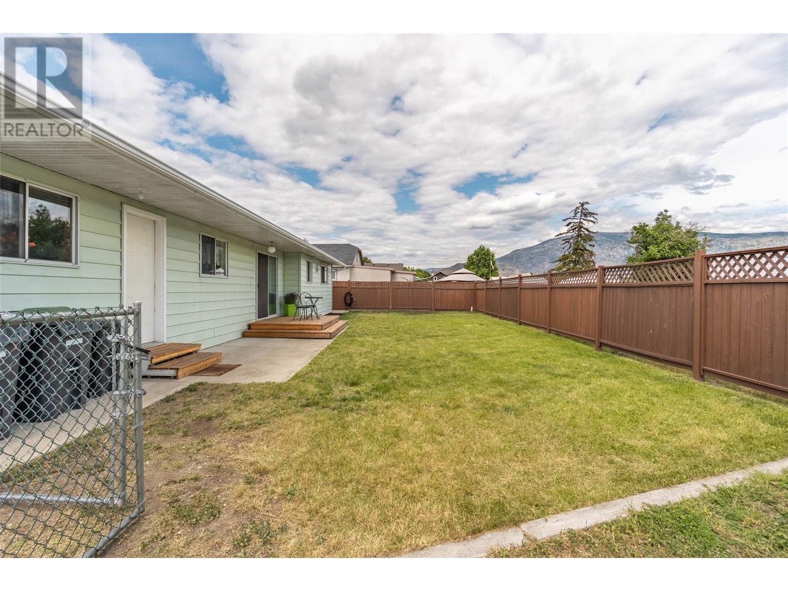 5843 Okanagan Street, Oliver