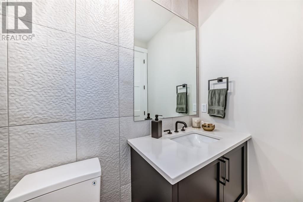 Single Family House for Sale in  Discovery Drive SW Discovery Ridge Calgary 