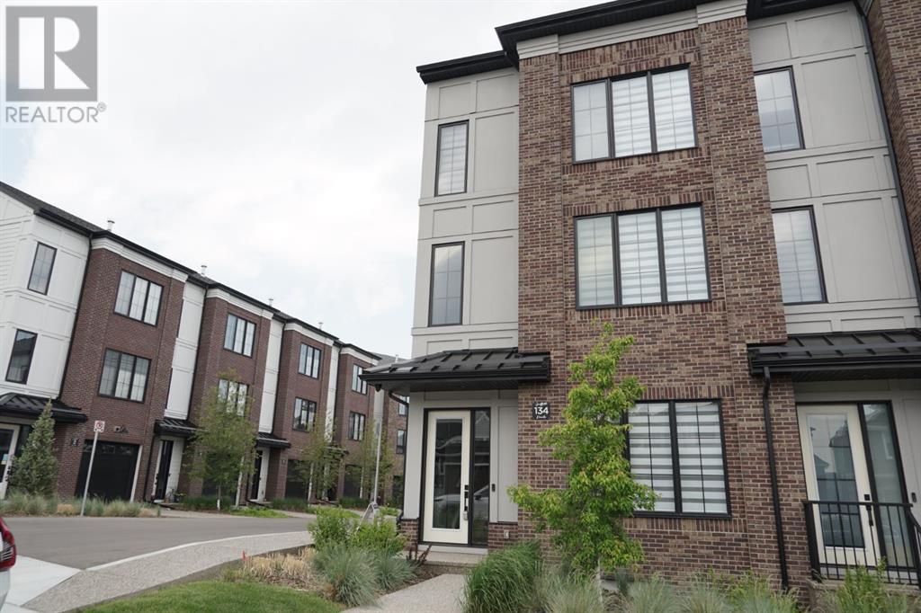 134 Discovery Drive SW, Calgary, Alberta