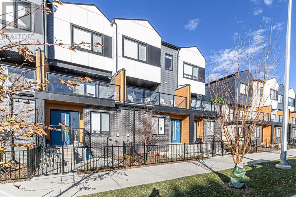 Single Family House for Sale in  th Avenue SE Belvedere Calgary 