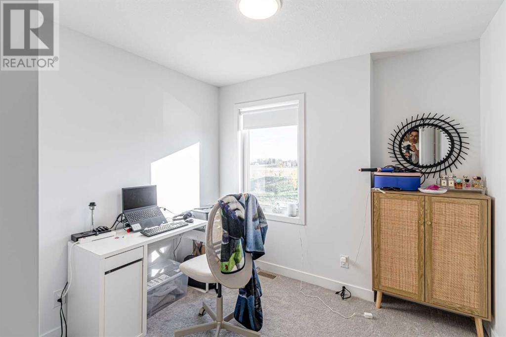 Single Family House for Sale in  th Avenue SE Belvedere Calgary 