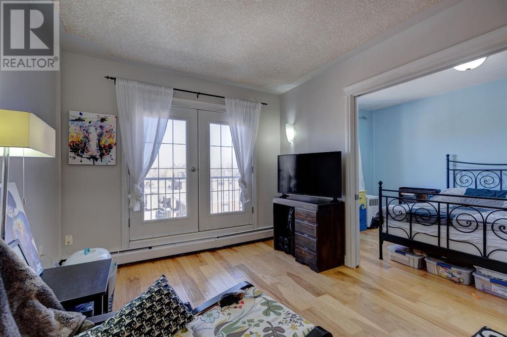 Single Family House for Sale in    Avenue SW Bankview Calgary 