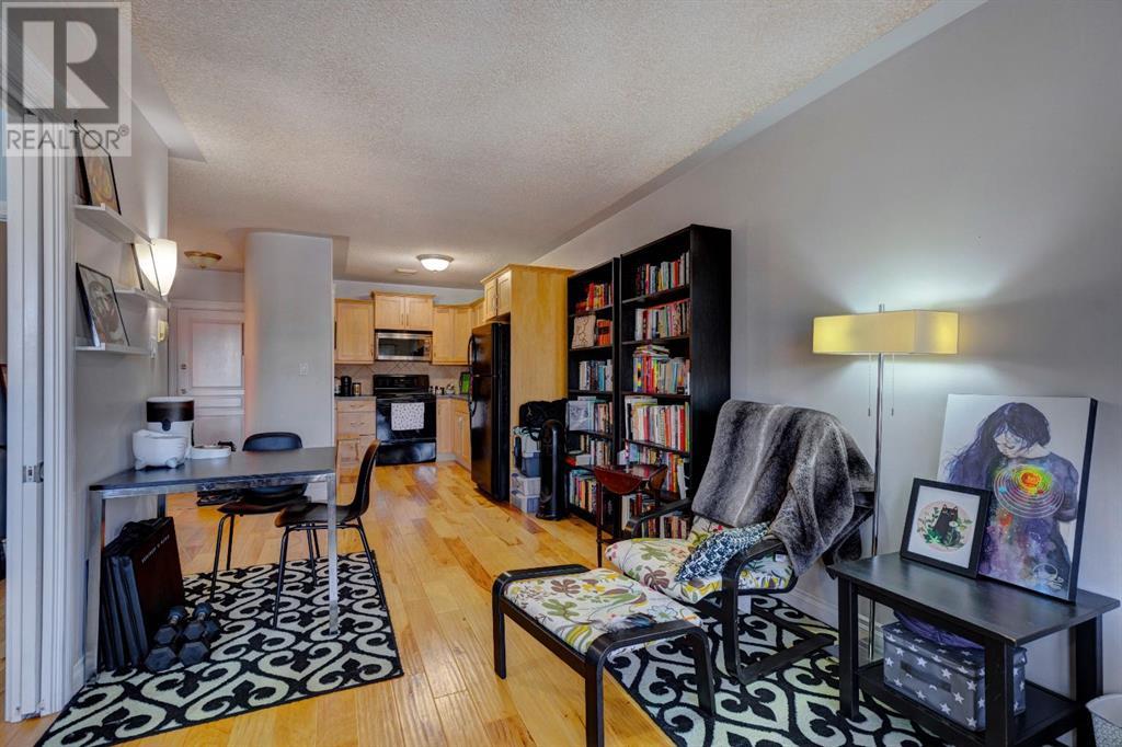 Single Family House for Sale in    Avenue SW Bankview Calgary 