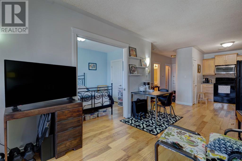 Single Family House for Sale in    Avenue SW Bankview Calgary 