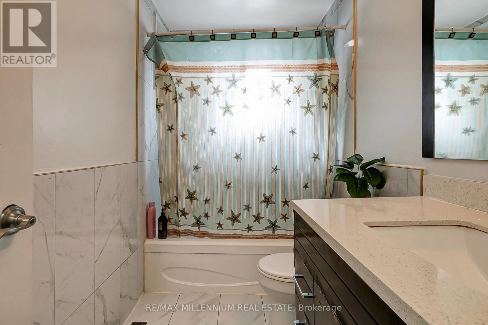 Photo 13 of 286 Driftwood Drive, Kitchener ON