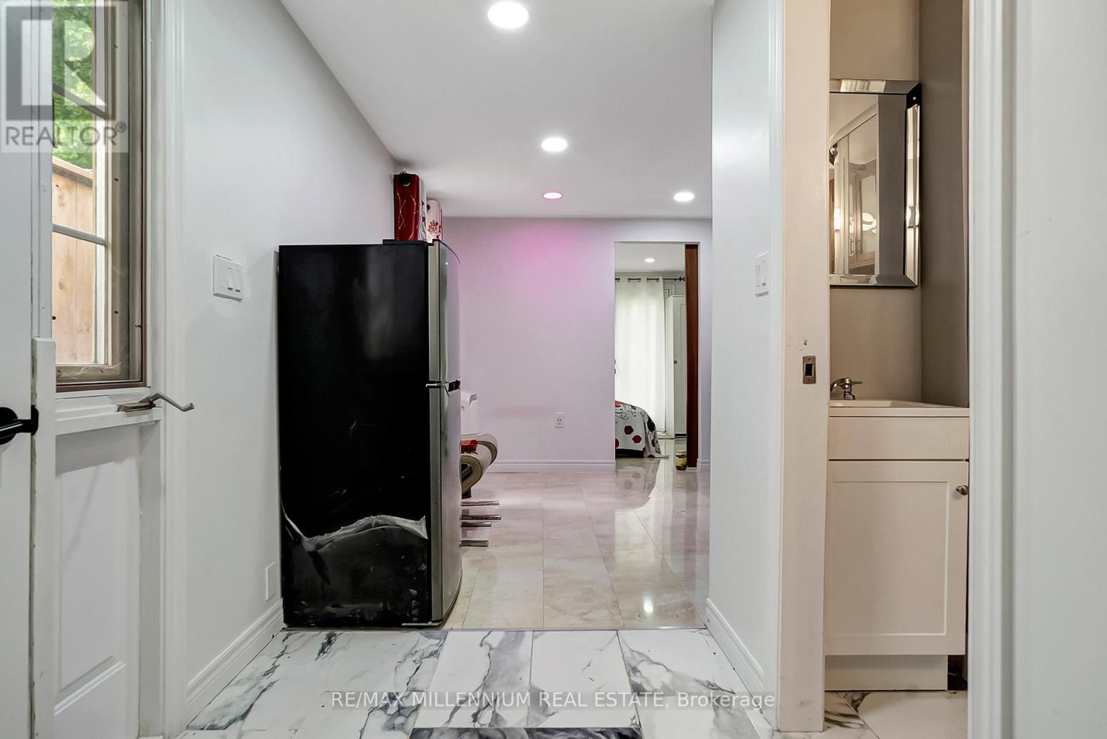 Photo 27 of 286 Driftwood Drive, Kitchener ON