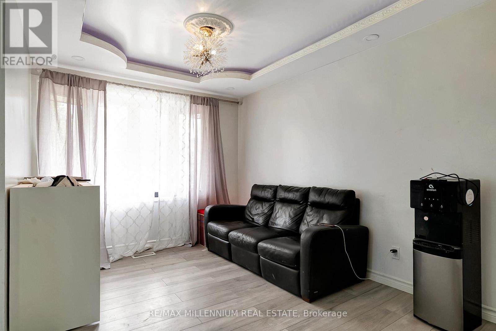 Photo 9 of 286 Driftwood Drive, Kitchener ON