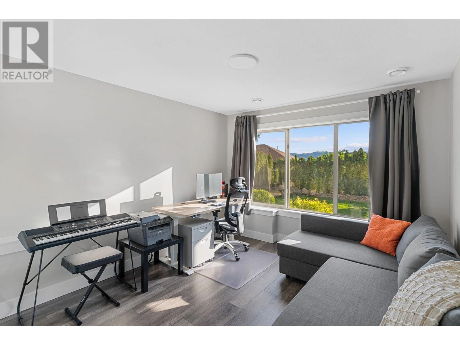  2038 Cornerstone Drive, West Kelowna