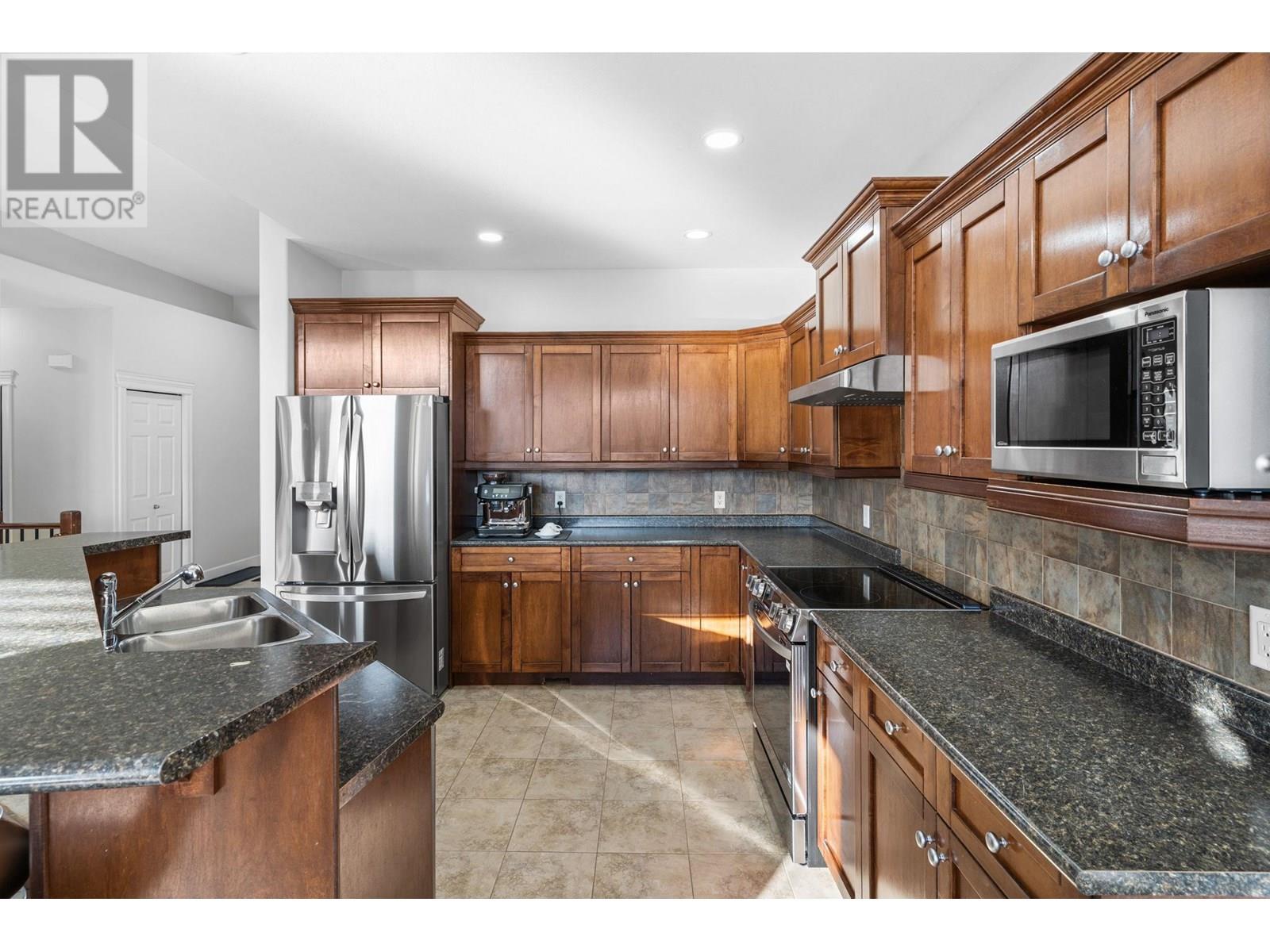  2038 Cornerstone Drive, West Kelowna