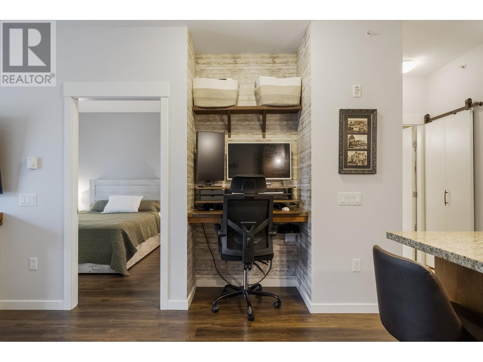 404 11950 HARRIS ROAD, Pitt Meadows real estate listing R3013594