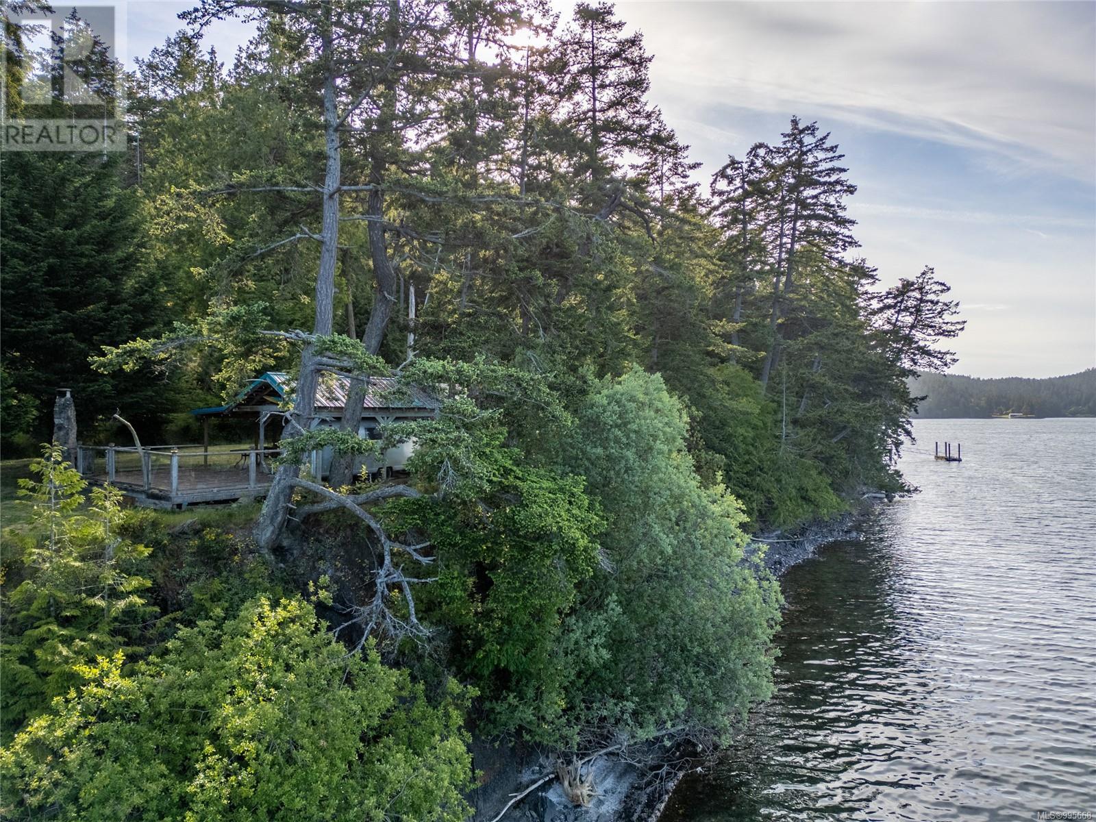  6903 Shark Place, Pender Island