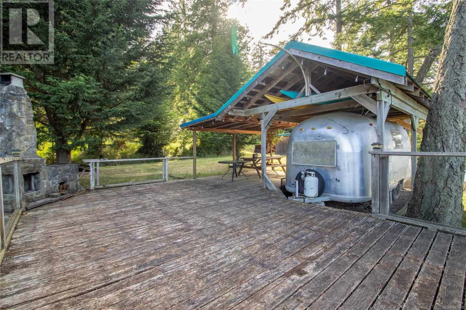  6903 Shark Place, Pender Island