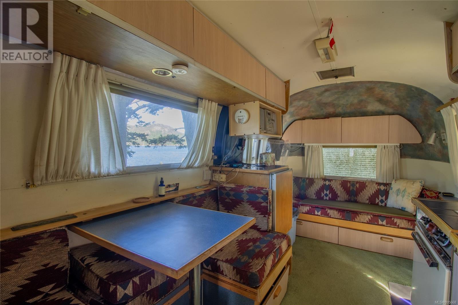  6903 Shark Place, Pender Island