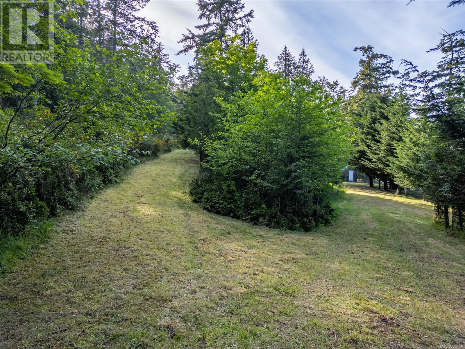  6903 Shark Place, Pender Island