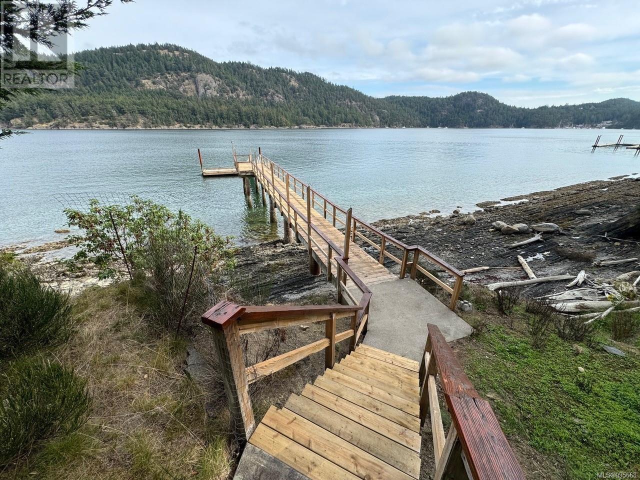  6903 Shark Place, Pender Island