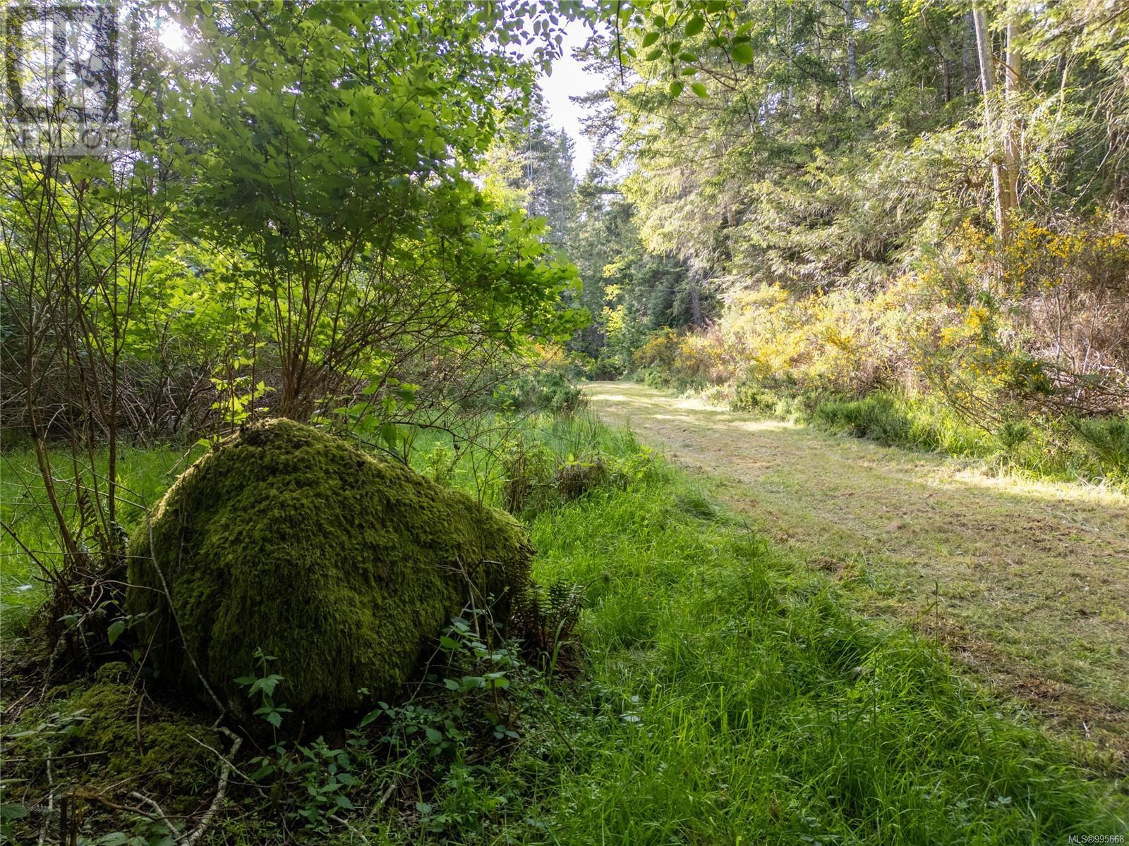  6903 Shark Place, Pender Island