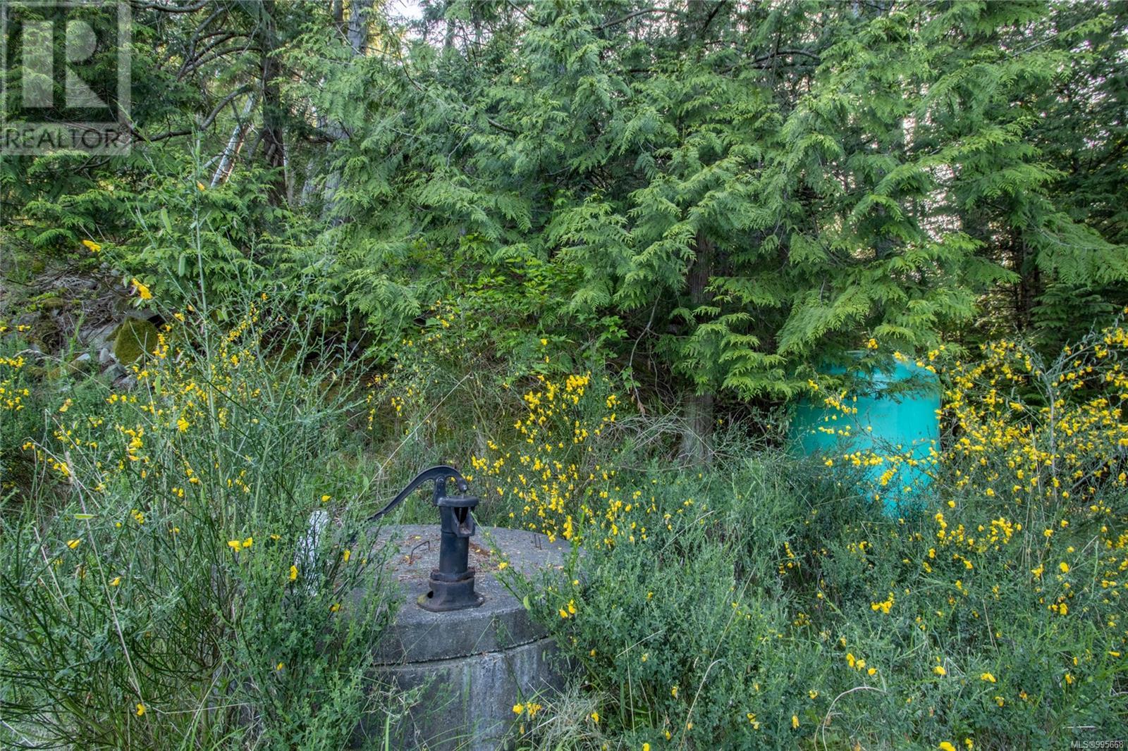  6903 Shark Place, Pender Island