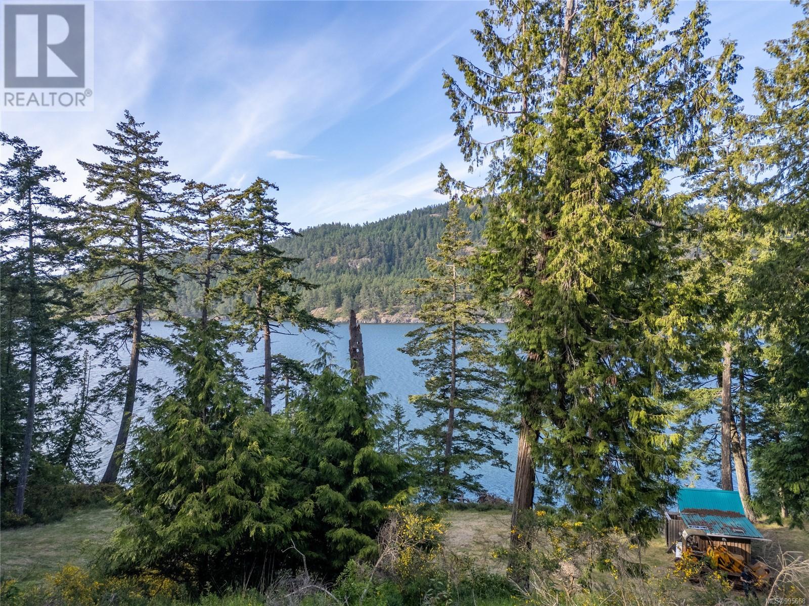  6903 Shark Place, Pender Island