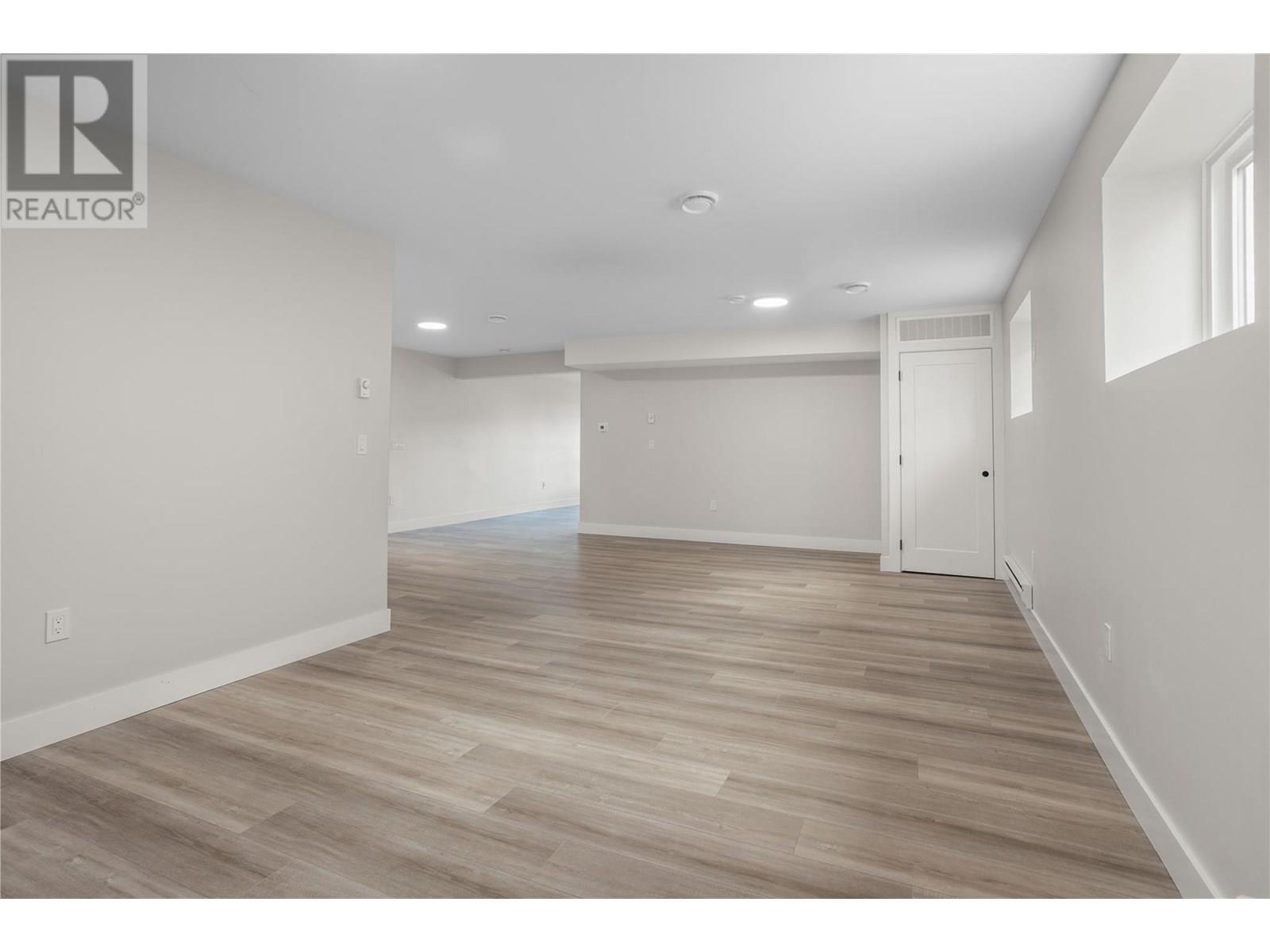 647 CARNOUSTIE DRIVE - Image 43