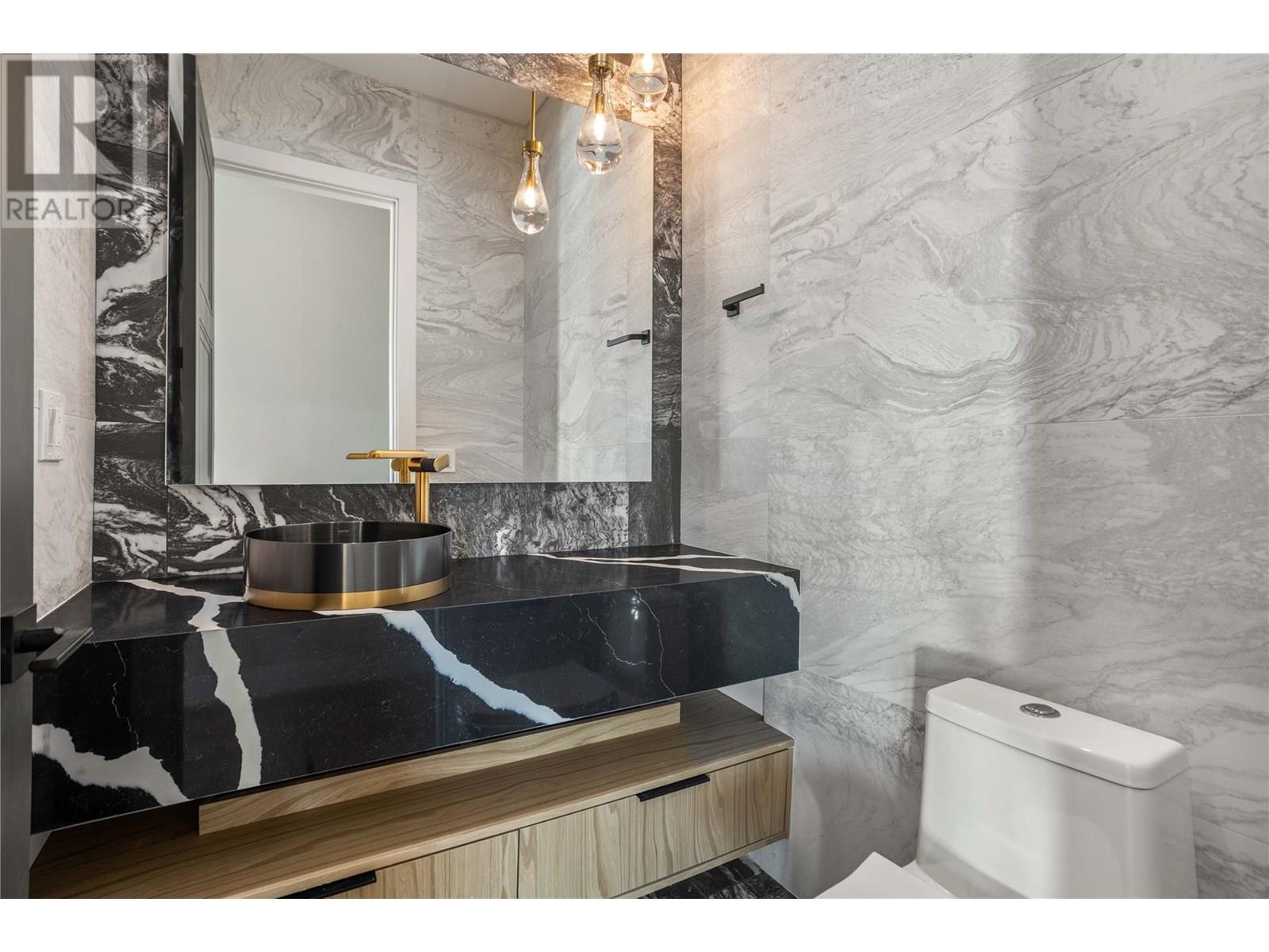 647 CARNOUSTIE DRIVE - Image 37