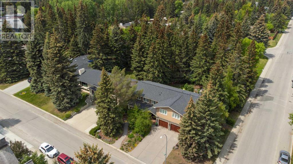 Single Family House for Sale in  Livingstone Drive SW Lakeview Calgary 