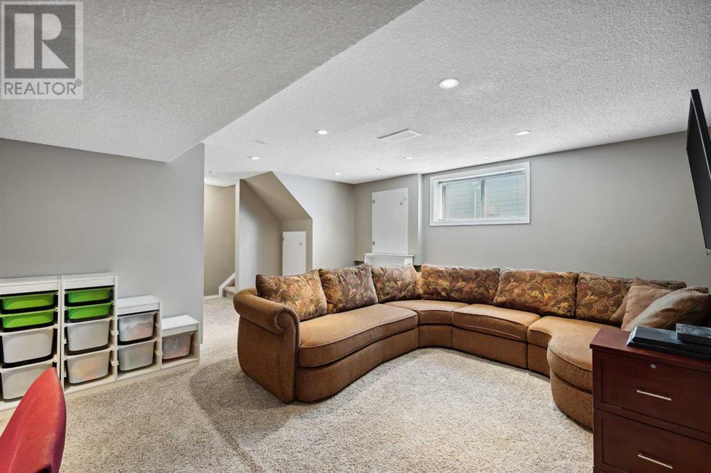 Single Family House for Sale in  Silverado Way SW Silverado Calgary 
