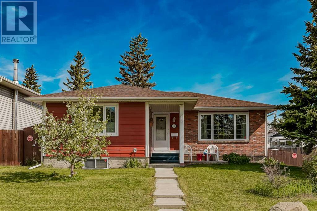 4 Whitefield Close NE, Calgary, Alberta