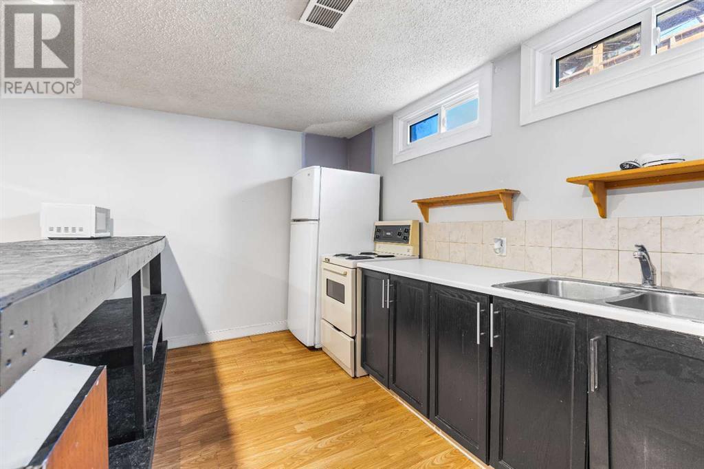 Single Family House Bungalow for Sale in  Van Horne Crescent NE Vista Heights Calgary 