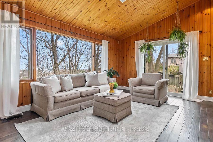 Photo 43 of 516 Falgarwood Drive, Oakville ON