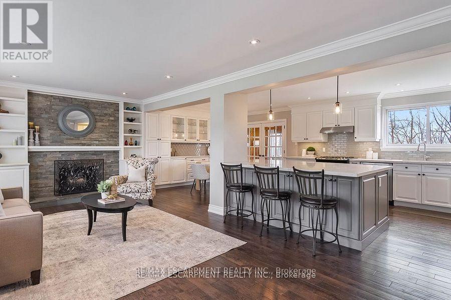 Photo 21 of 516 Falgarwood Drive, Oakville ON