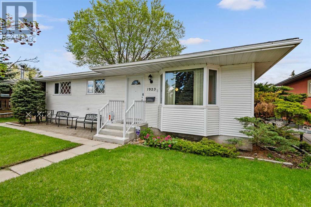 1923 Matheson Drive NE, Calgary, Alberta