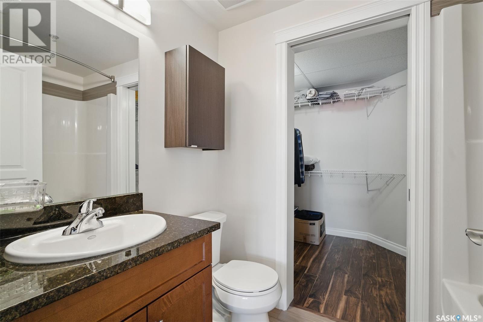 Photo 16 of 305 412 Willowgrove Square, Saskatoon SK