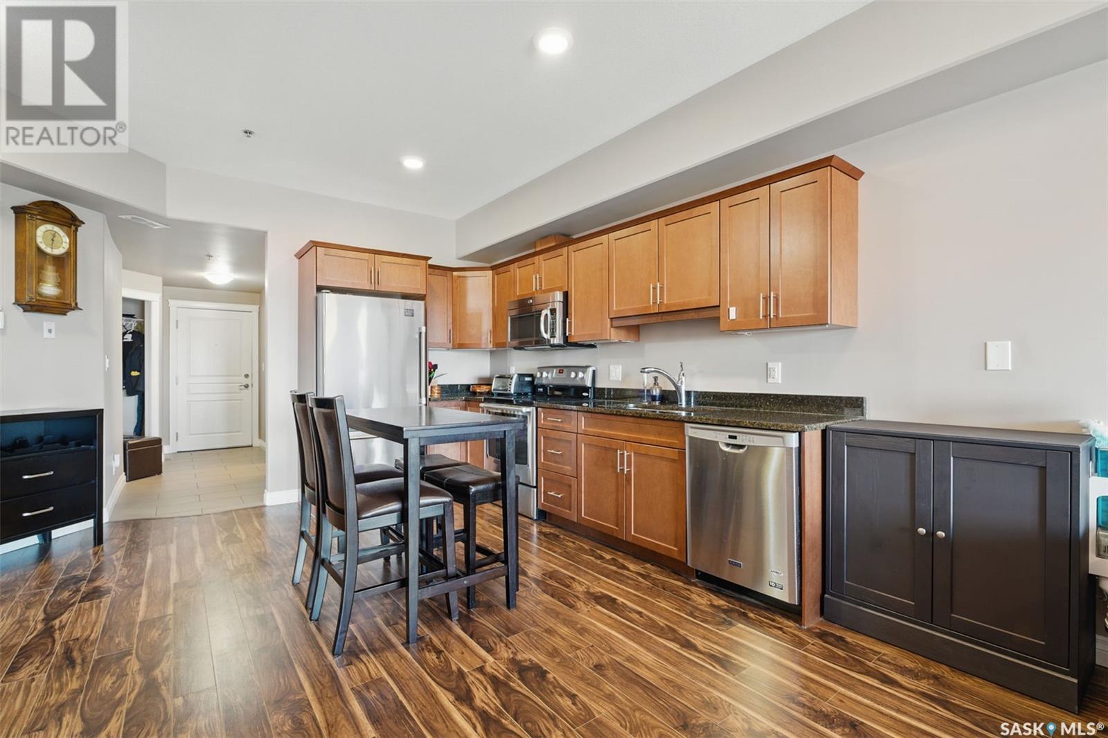 Photo 13 of 305 412 Willowgrove Square, Saskatoon SK