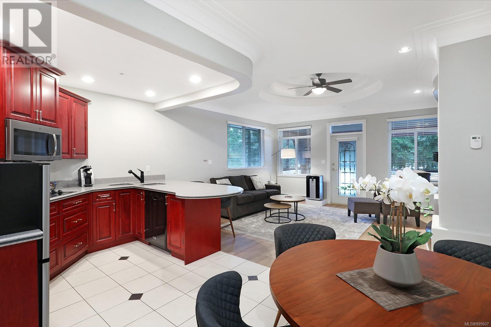 907/908A 366 Clubhouse Dr, Courtenay real estate listing 995607