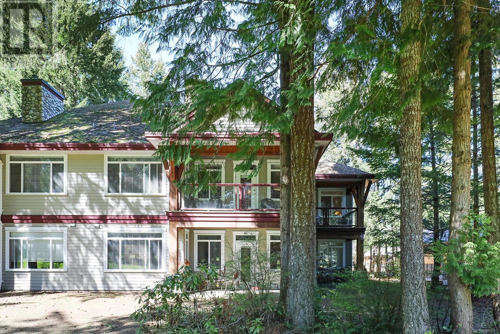 907/908A 366 Clubhouse Dr, Courtenay real estate listing 995607