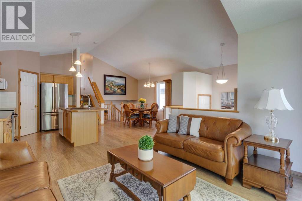 Single Family House 4 Level for Sale in  Citadel Mesa Close NW Citadel Calgary 