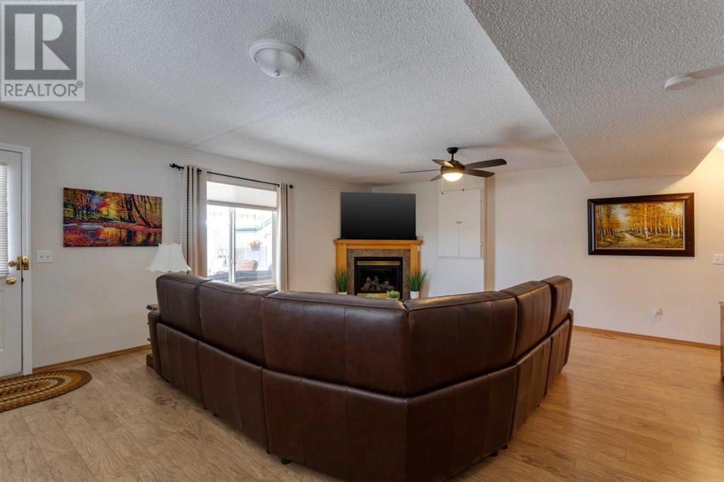 Single Family House 4 Level for Sale in  Citadel Mesa Close NW Citadel Calgary 