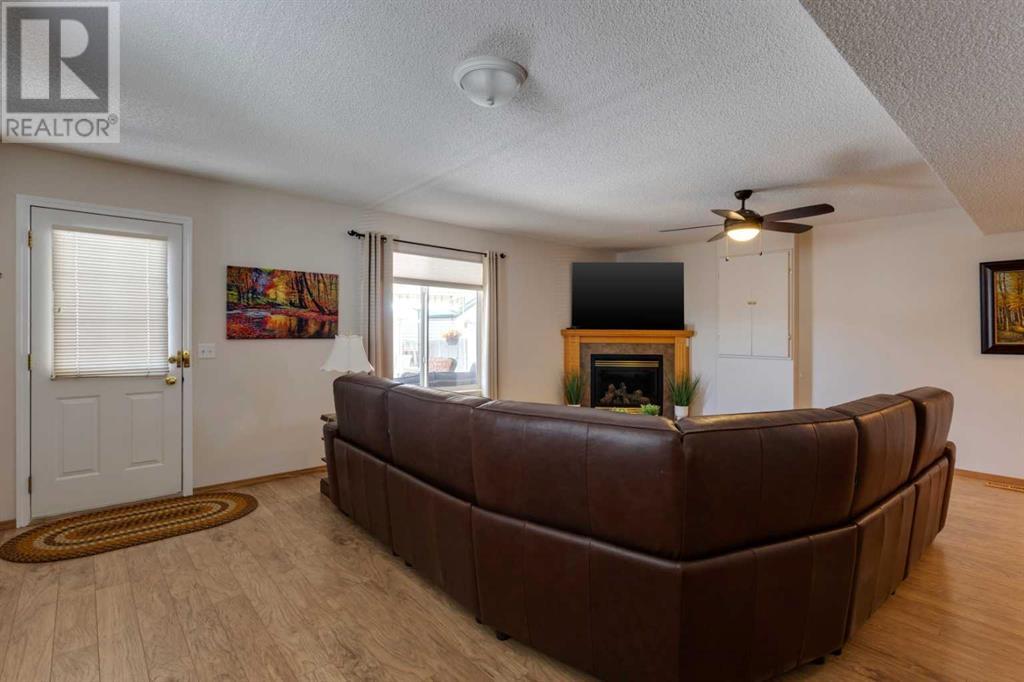 Single Family House 4 Level for Sale in  Citadel Mesa Close NW Citadel Calgary 