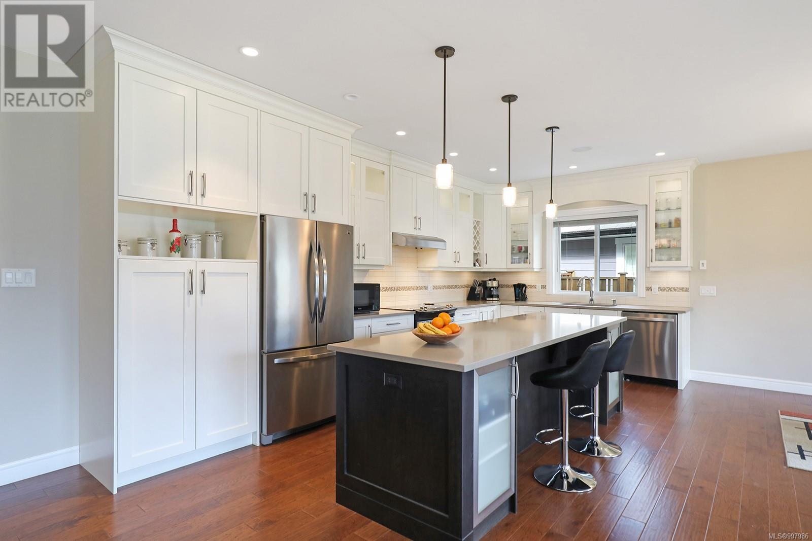 Photo 17 of 2278 Idiens Way, Courtenay BC