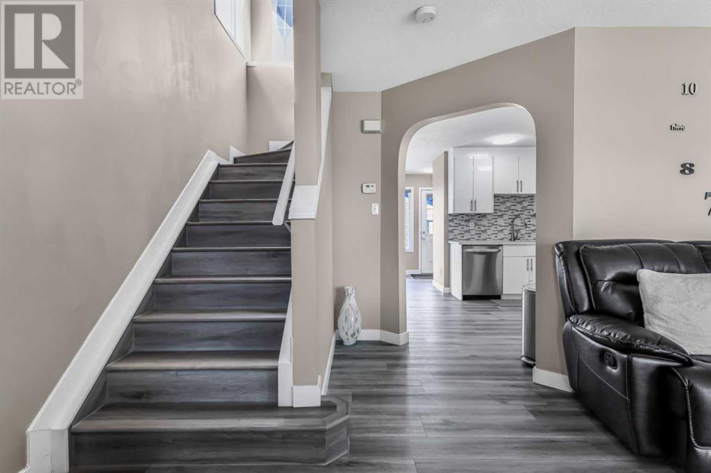 Single Family House for Sale in  Saddlebrook Place NE Saddle Ridge Calgary 