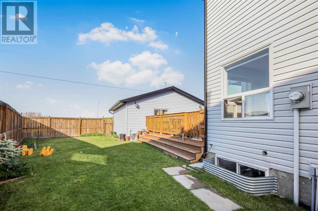 Single Family House for Sale in  Saddlebrook Place NE Saddle Ridge Calgary 