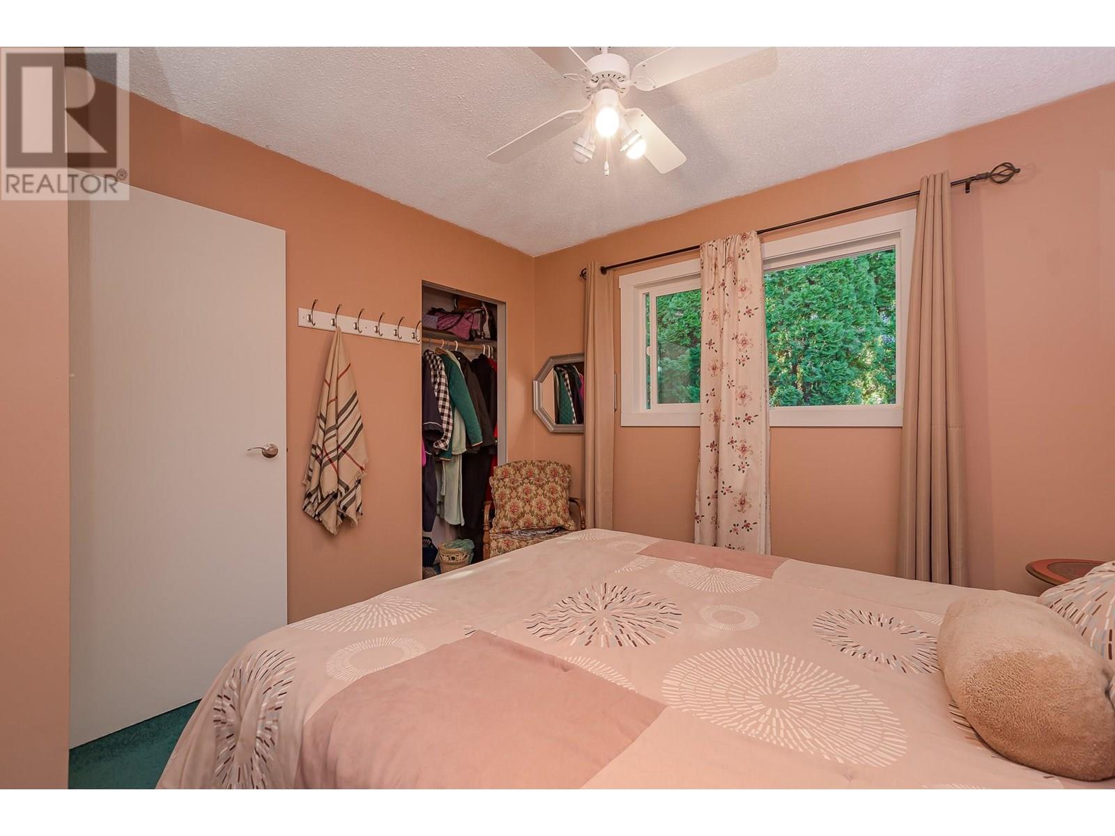 602 Maple Street, Sicamous