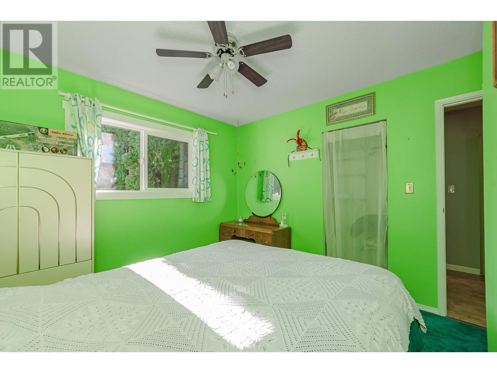602 Maple Street, Sicamous