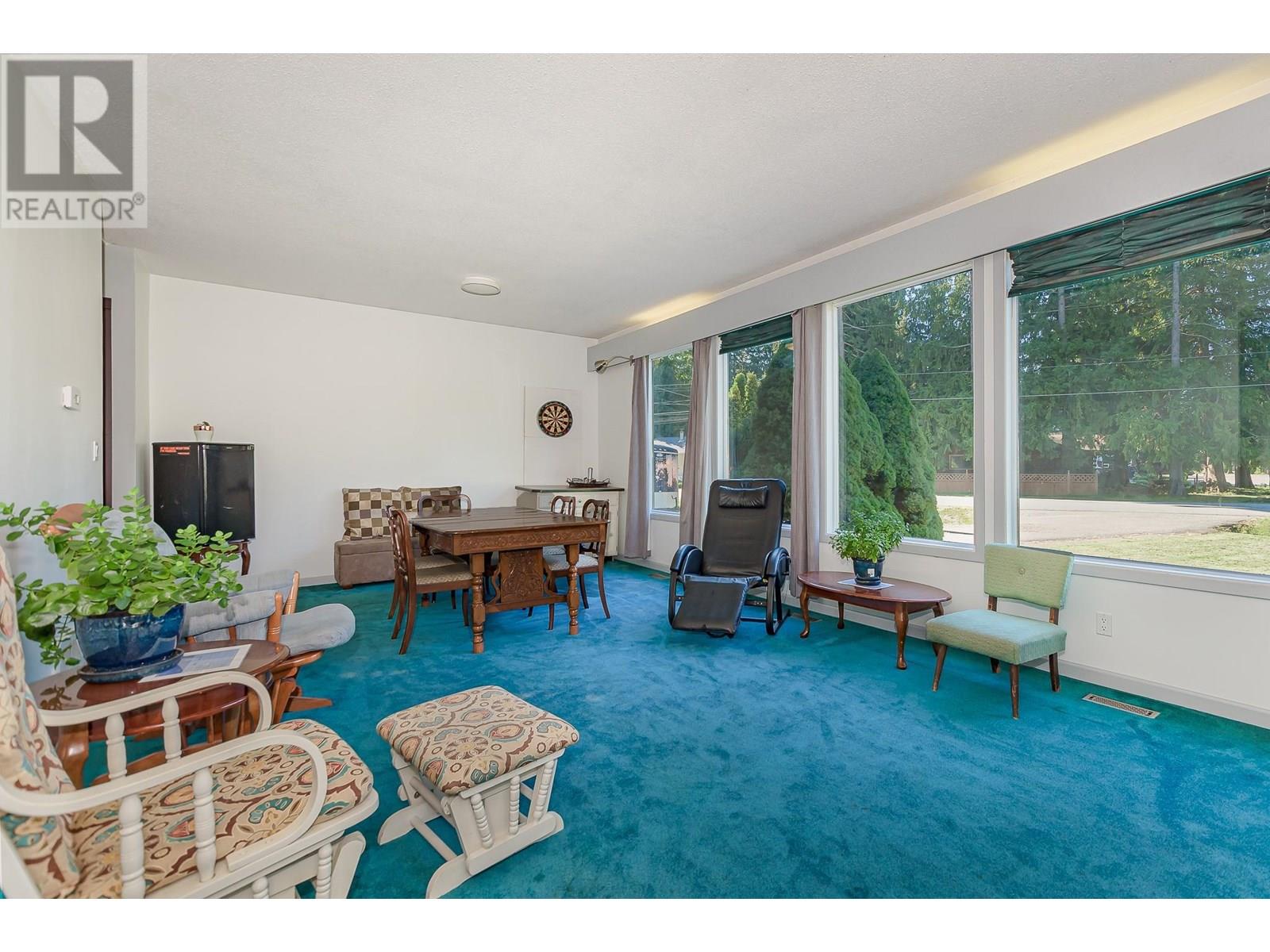 602 Maple Street, Sicamous
