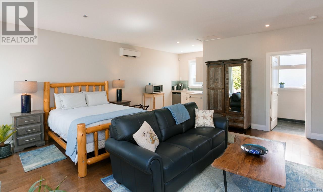 2002 Evans Pl, Courtenay real estate listing 993110