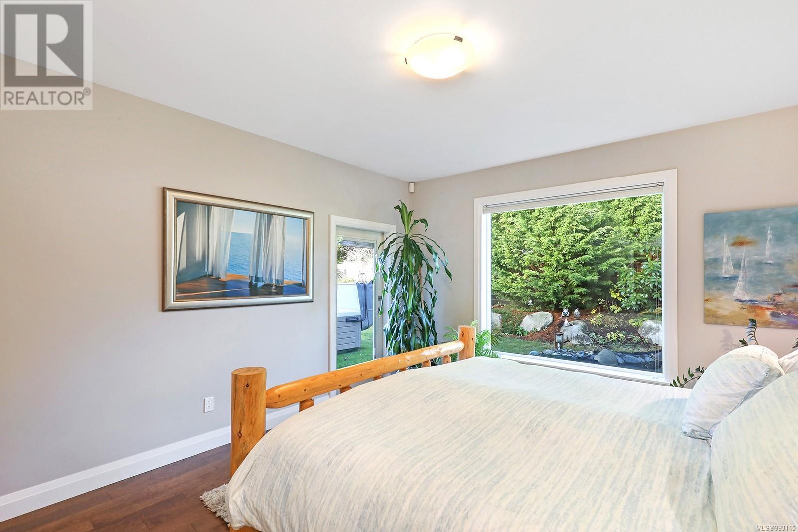 2002 Evans Pl, Courtenay real estate listing 993110