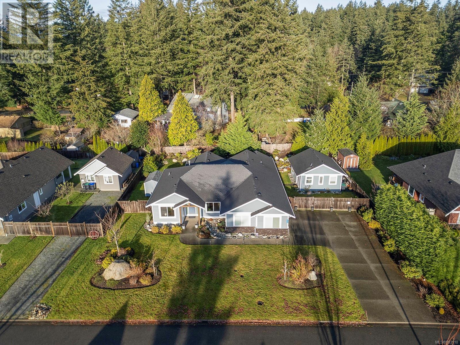 2002 Evans Pl, Courtenay real estate listing 993110